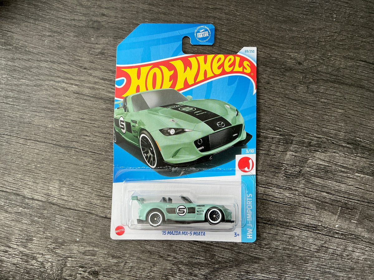 Mazda MX-5 (damaged)