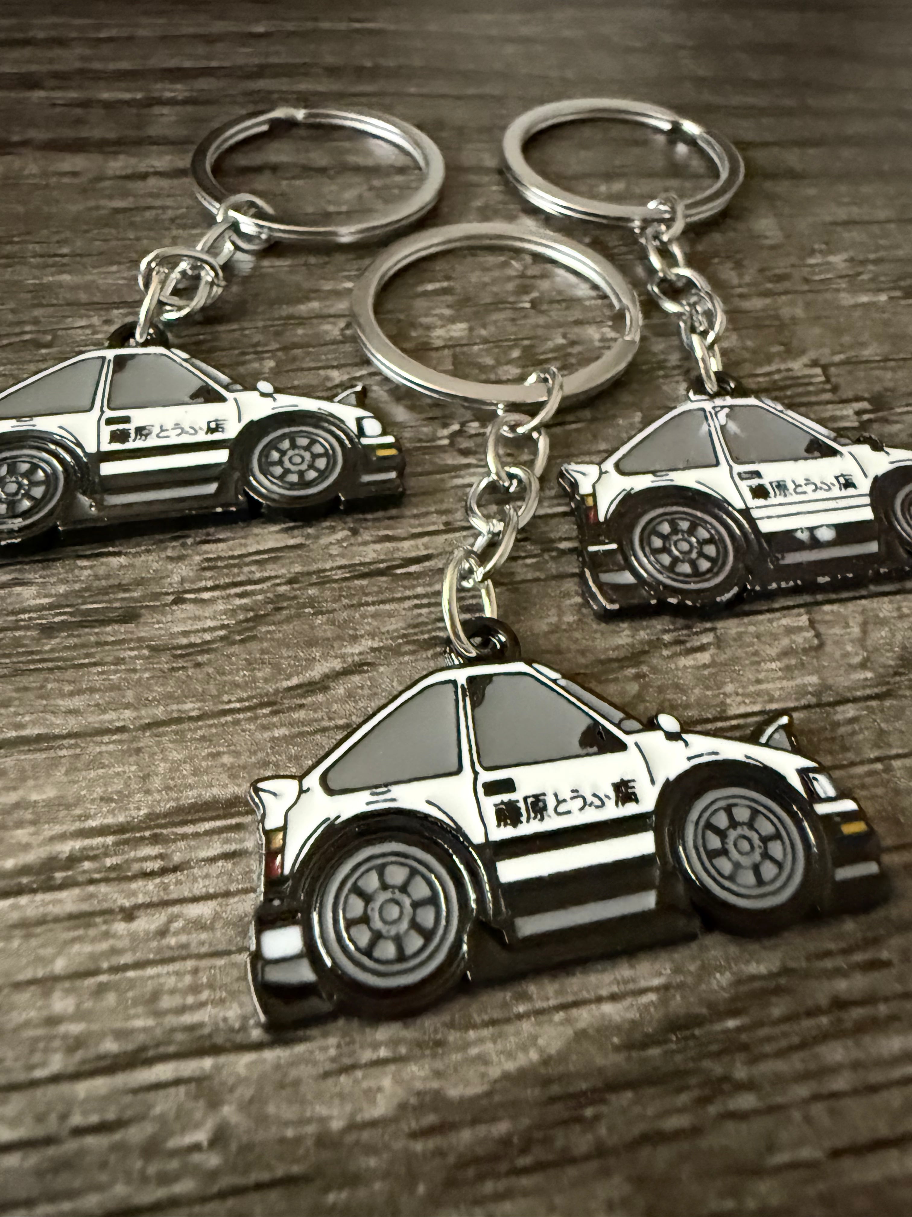 Initial D AE86 Trueno Keychain - Fujiwara Tofu Shop Car Enamel Keyring - JDM Car Accessories - Anime Car Enthusiast Gift
