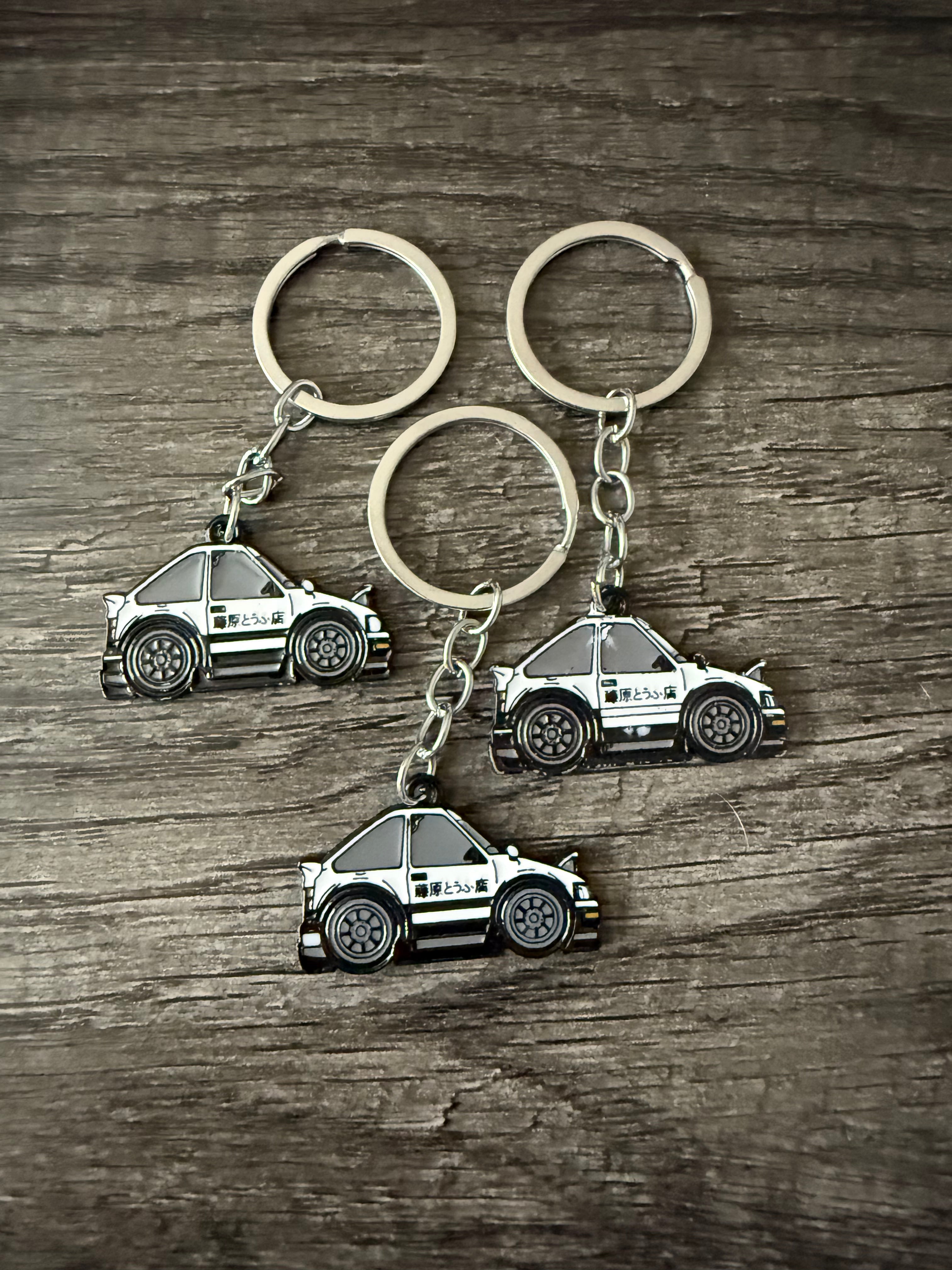 Initial D AE86 Trueno Keychain - Fujiwara Tofu Shop Car Enamel Keyring - JDM Car Accessories - Anime Car Enthusiast Gift