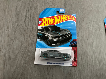 Hot Wheels '20 Dodge Charger Hellcat