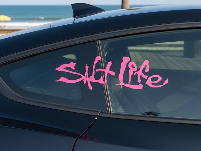 Salt Life Signature Car Vinyl Decal | Waterproof Die-Cut Car Window Sticker for Cars, Trucks, Boats, Coolers | Beach Ocean Fishing Life