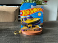 Bounce 'n Bass Hot Wheels Keychain, Gold Lowrider Truck Keyring