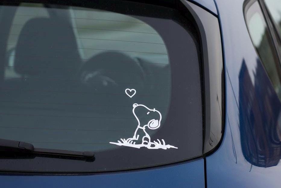 Snoopy Dog Vinyl Decal – Peanuts Inspired Heart Car Sticker for Windows, Laptops, and Water Bottles – Cute Minimalist Dog Lover Gift decal